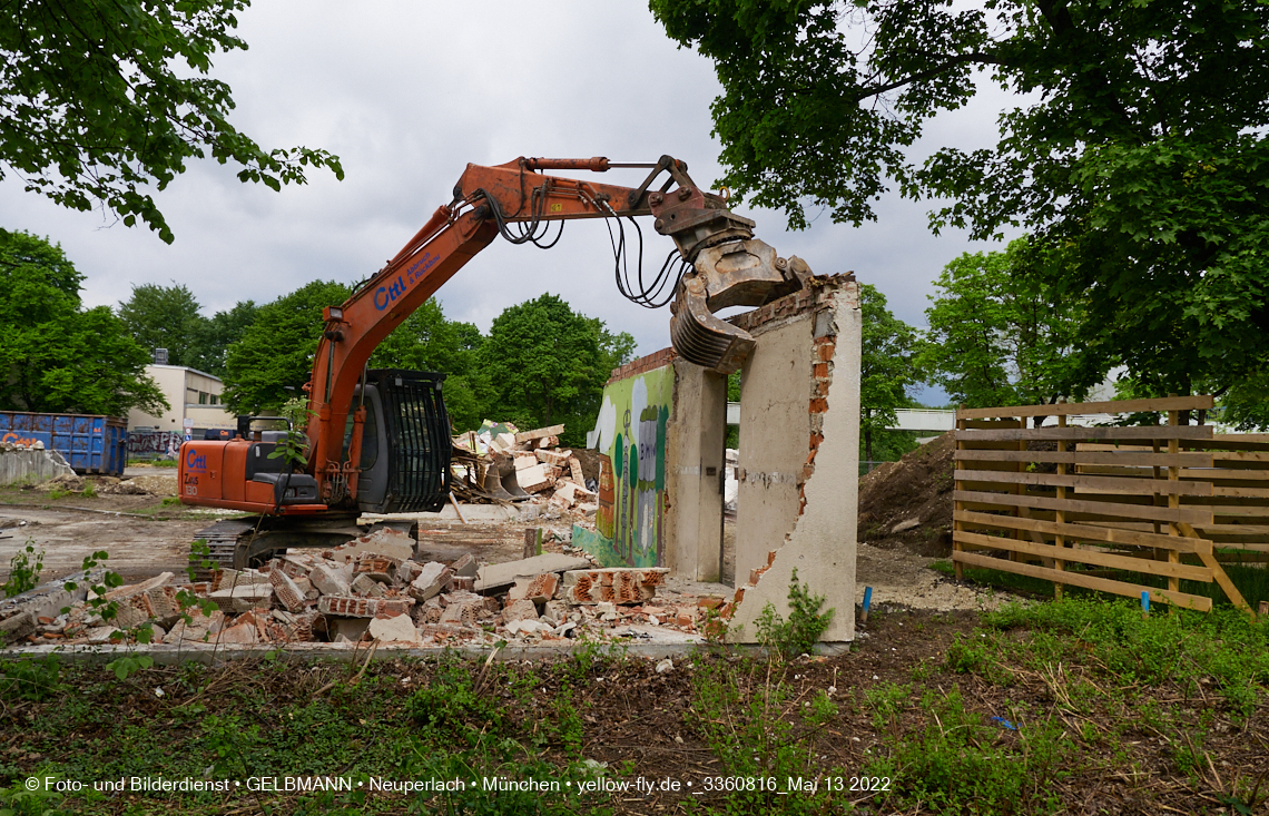 13.05.2022 - Baustelle am Haus für Kinder in Neuperlach